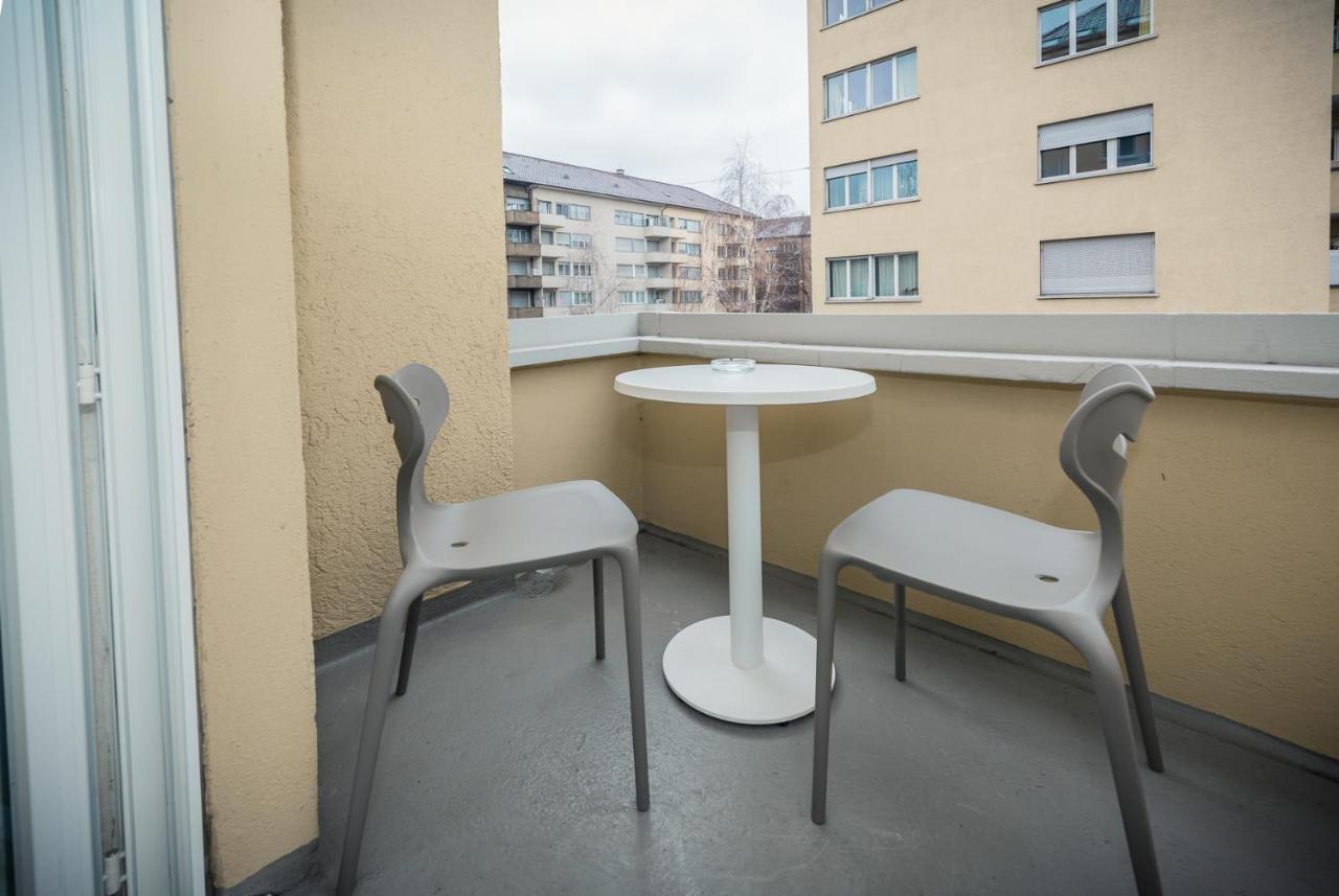 Zurich Furnished Homes Bagian luar foto