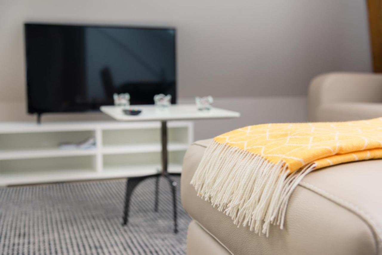 Zurich Furnished Homes Bagian luar foto